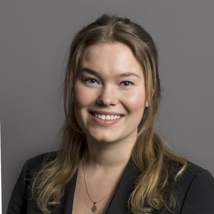 Angela Holm Verzola