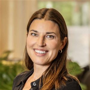 Porträttbild av medarbetare på bankkontoret.