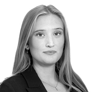 Porträttbild av medarbetare på bankkontoret