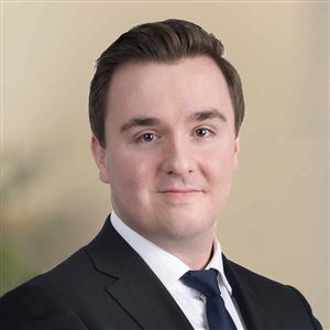 Porträttbild av medarbetare på bankkontoret.