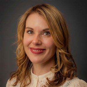 Porträttbild av medarbetare på bankkontoret.