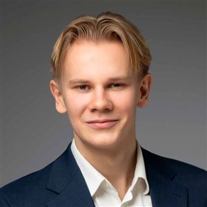 Porträttbild av medarbetare på bankkontoret.