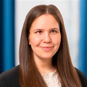 Porträttbild av medarbetare på bankkontoret.