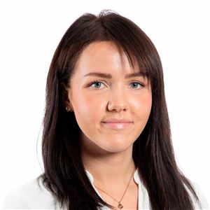 Porträttbild av medarbetare på bankkontoret.