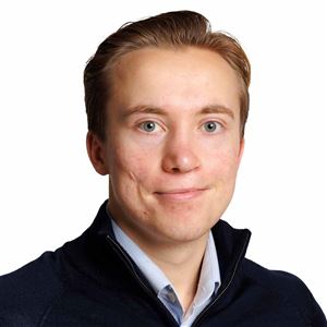 Porträttbild av medarbetare på bankkontoret.