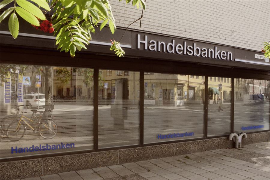Utsidan av Handelsbankens kontor i Örebro Ekersgatan.