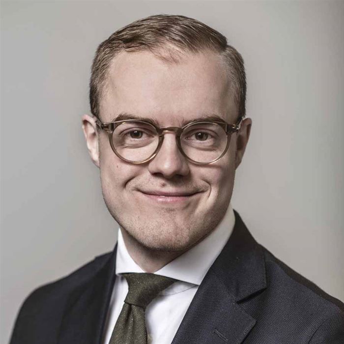 Porträttbild av kontorschefen.