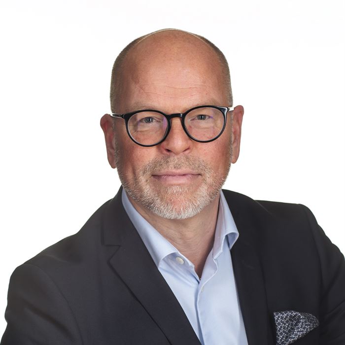 Bild på kontorschefen.